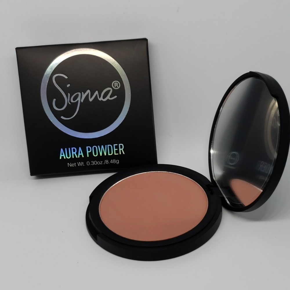 BNIB Sigma Aura powder - Cor-De-Rosa